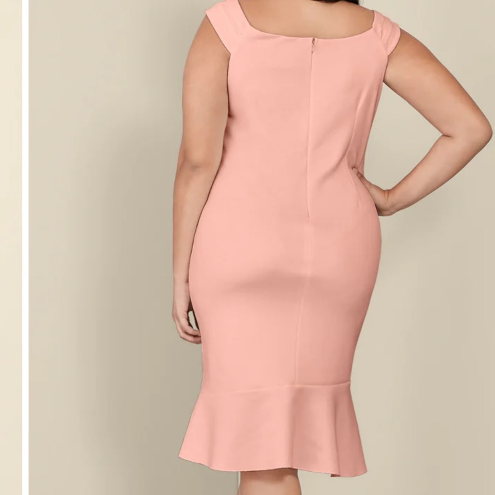 NWOT Venus ruffle detail dress in Blush - Picture 2 of 3
